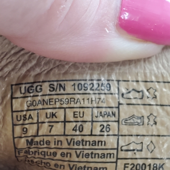 NEW! Shoe Dazzle grey wedge booties 9 - Picture 2 of 13